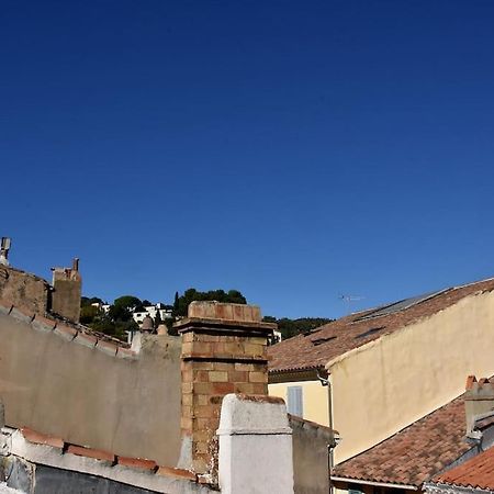 Lovely Flat In The Heart Of The Medieval City Hyeres Exterior photo